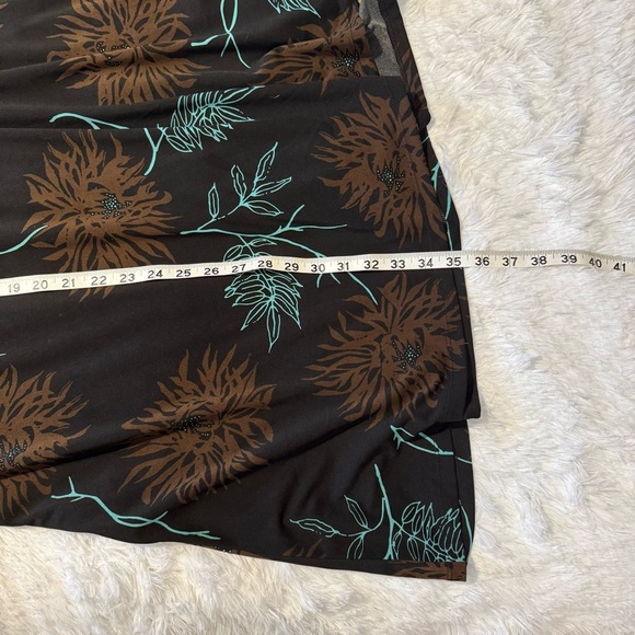 🌸 **Chic Floral Pull-On Skirt from Catos!** 
Size14/16 - Picture 5 of 6